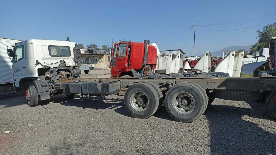  Hino GH 2005    EN DESARME